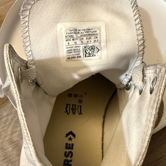 Converse High-Top Sneakers in White and Red - Picture 9 of 17